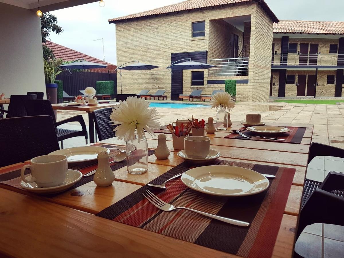 Palm Swift Luxury Accommodation Brits Εξωτερικό φωτογραφία