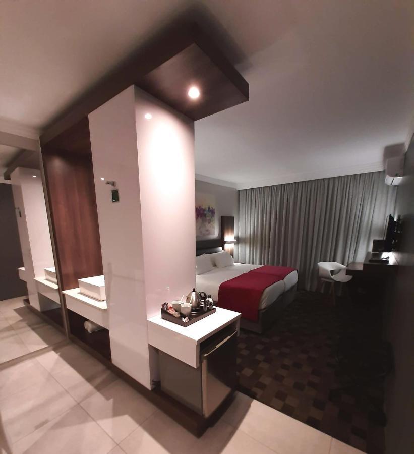 Palm Swift Luxury Accommodation Brits Εξωτερικό φωτογραφία